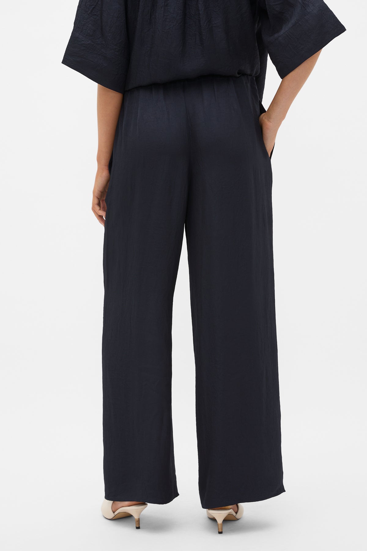 Textured Satin Easy Wide Leg Pant