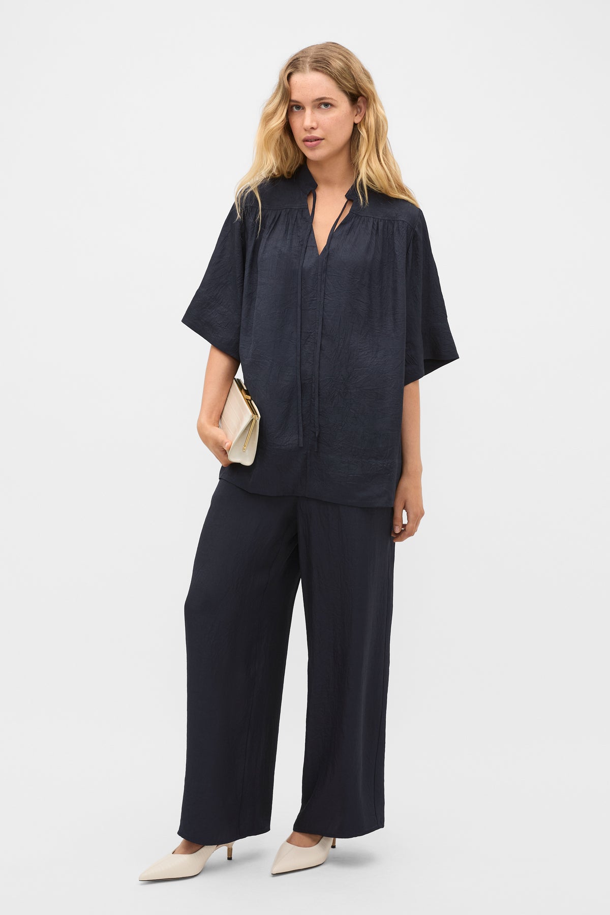 Textured Satin Easy Wide Leg Pant
