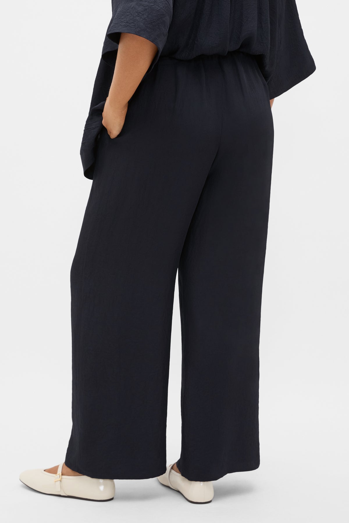 Textured Satin Easy Wide Leg Pant