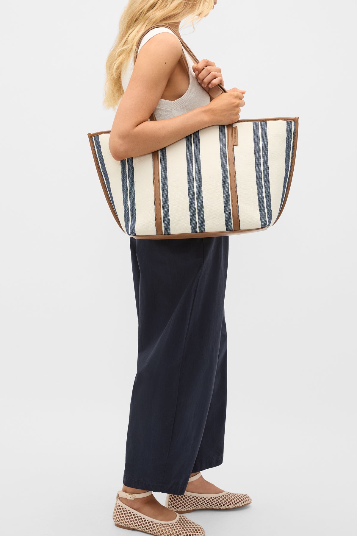 Trim Detail Stripe Tote
