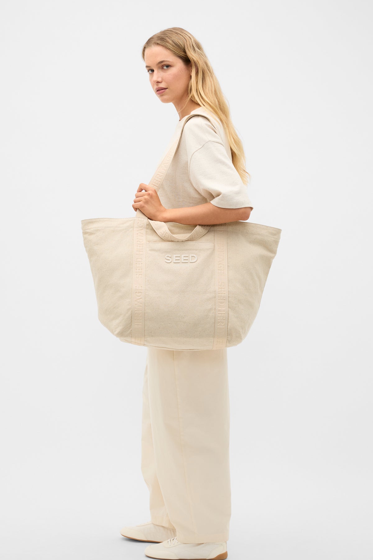 Seed Overnight Bag