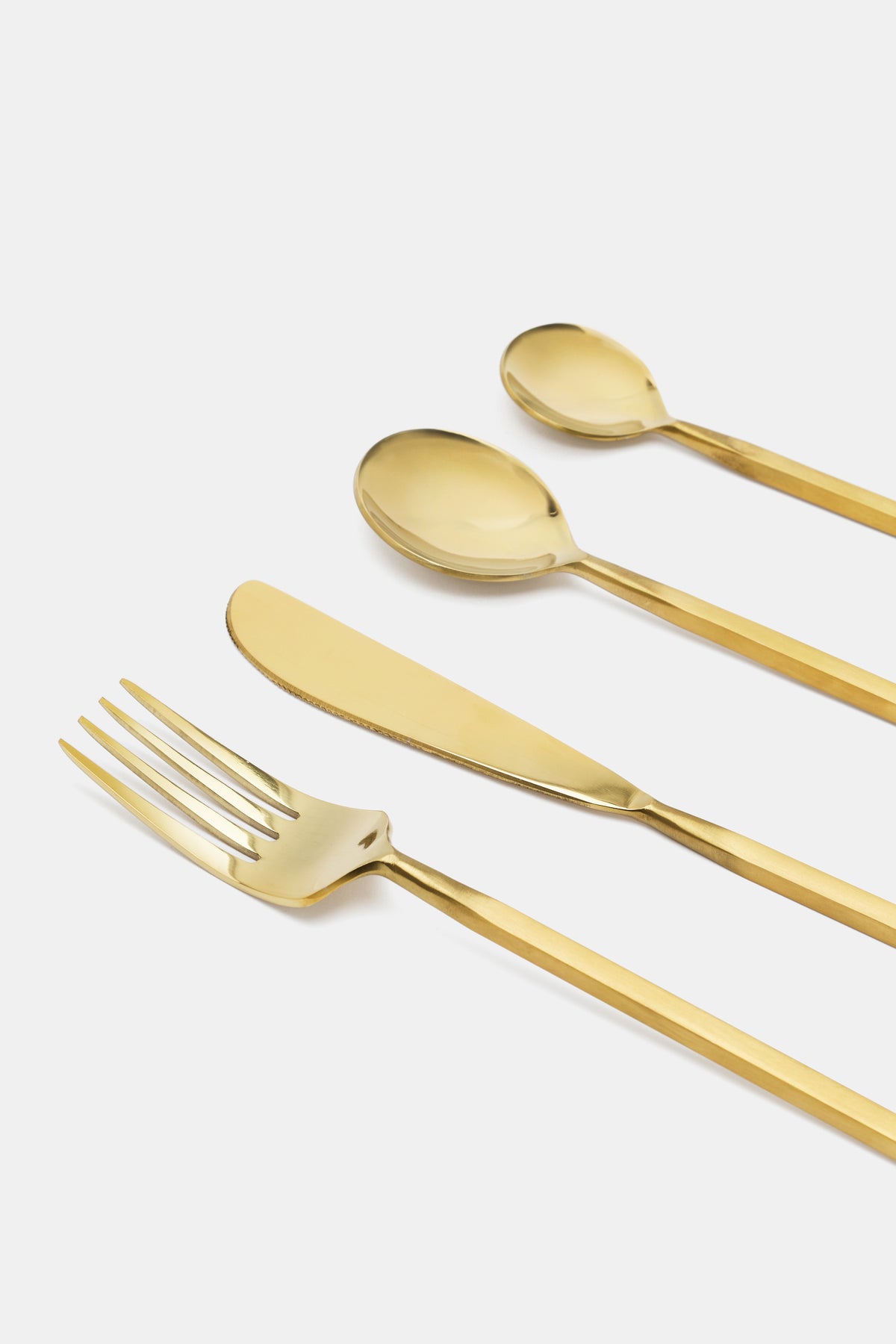 Lana Cutlery Set of 16