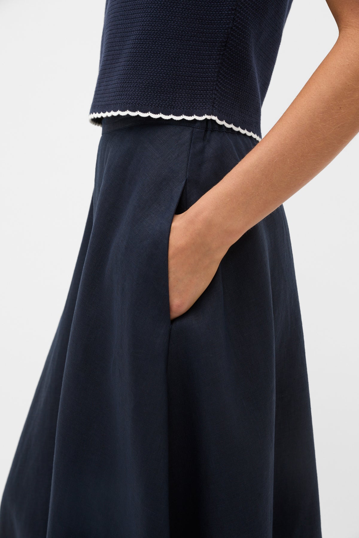 Core Linen Midi Skirt