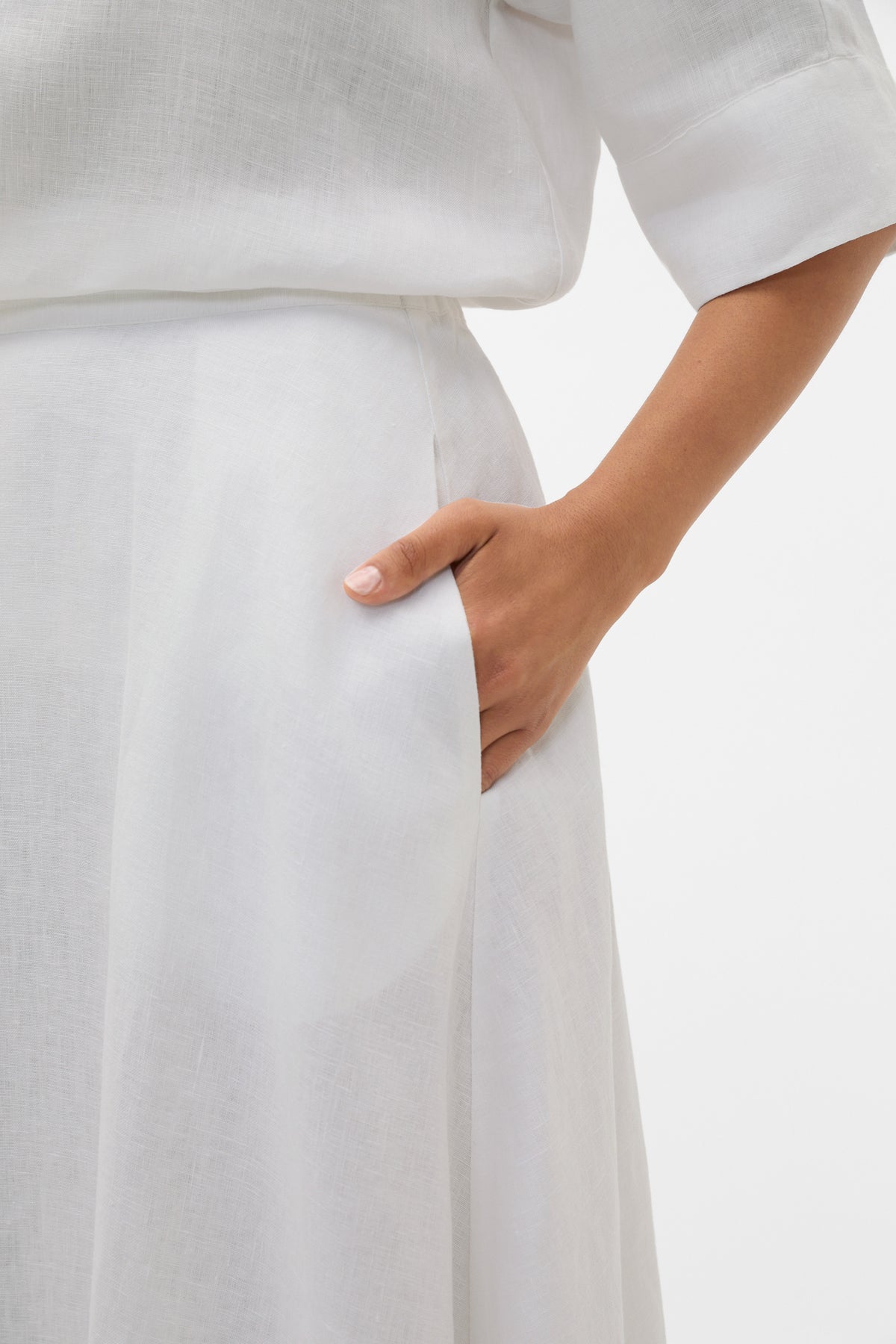 Core Linen Midi Skirt