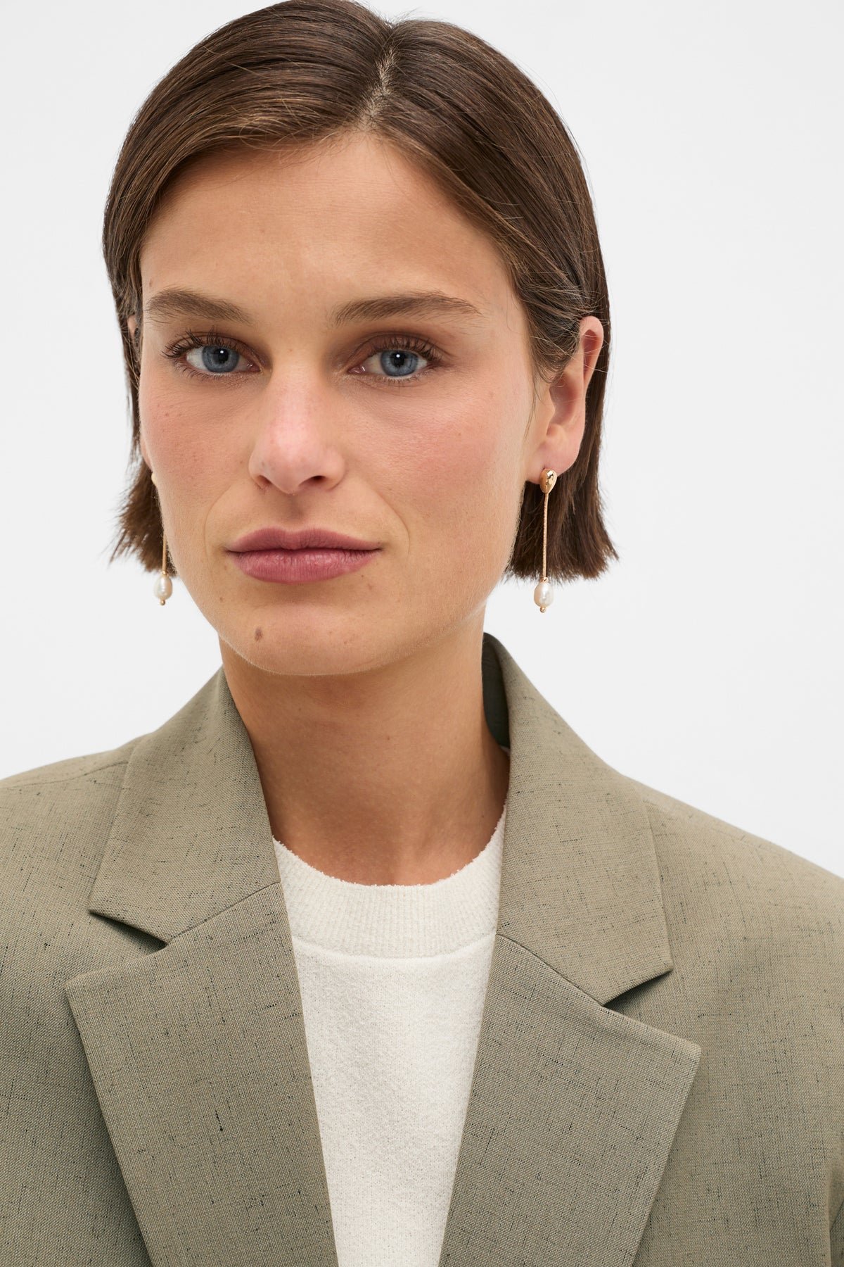 Pearl Dangle Earring