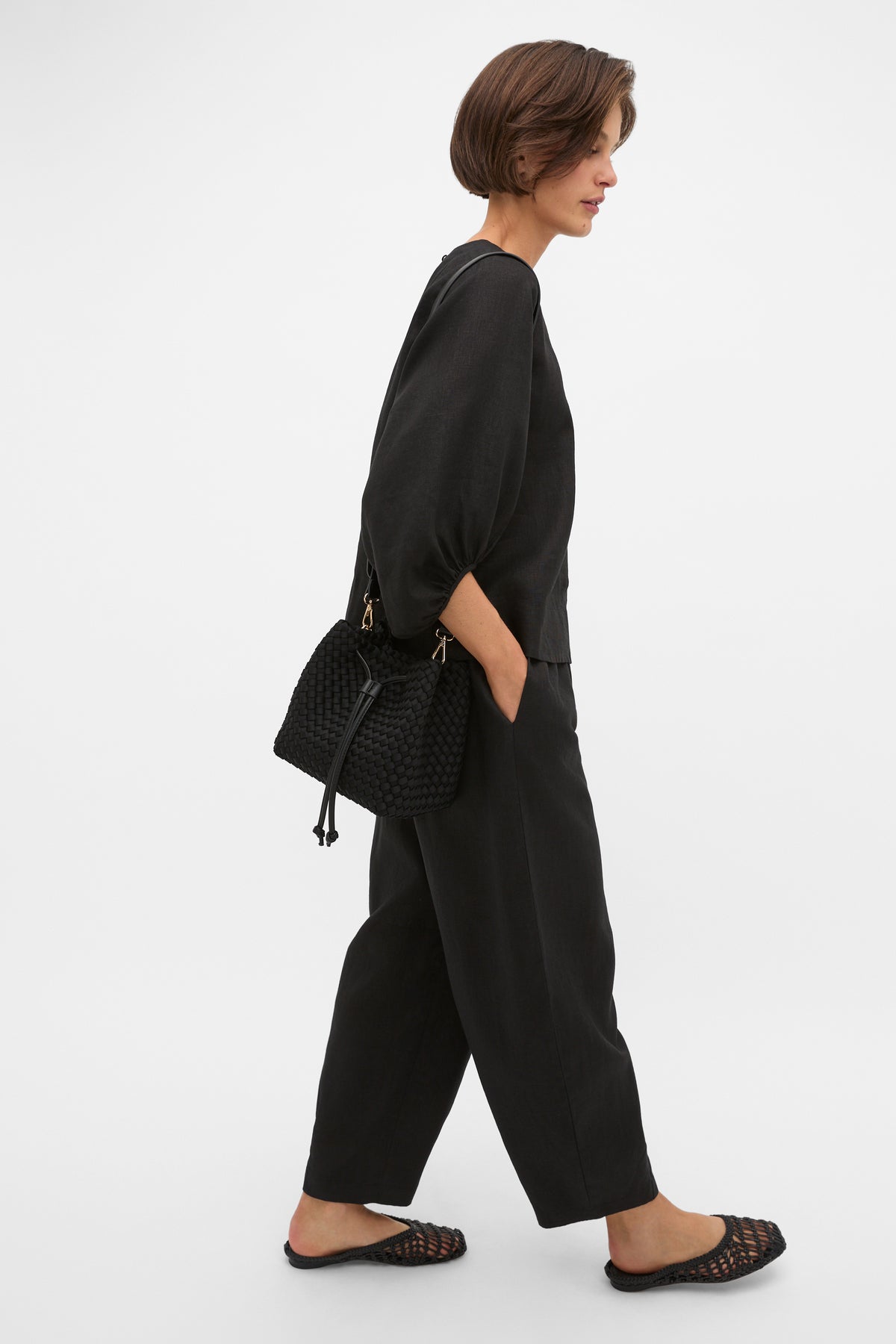 Woven Textured Bucket Bag