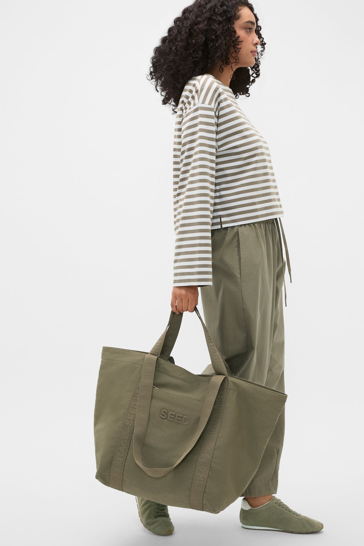 Seed Overnight Bag