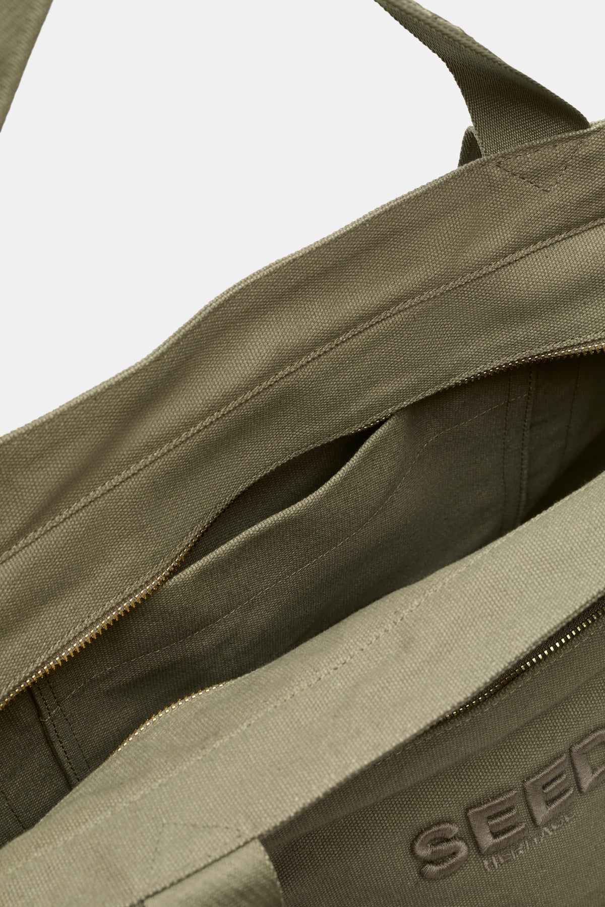 Seed Overnight Bag