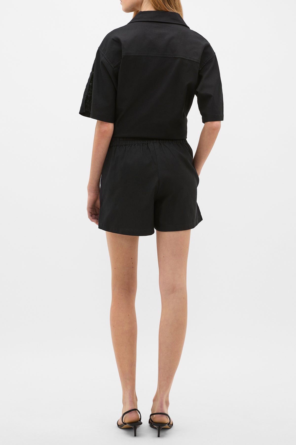 Knot Detail Short