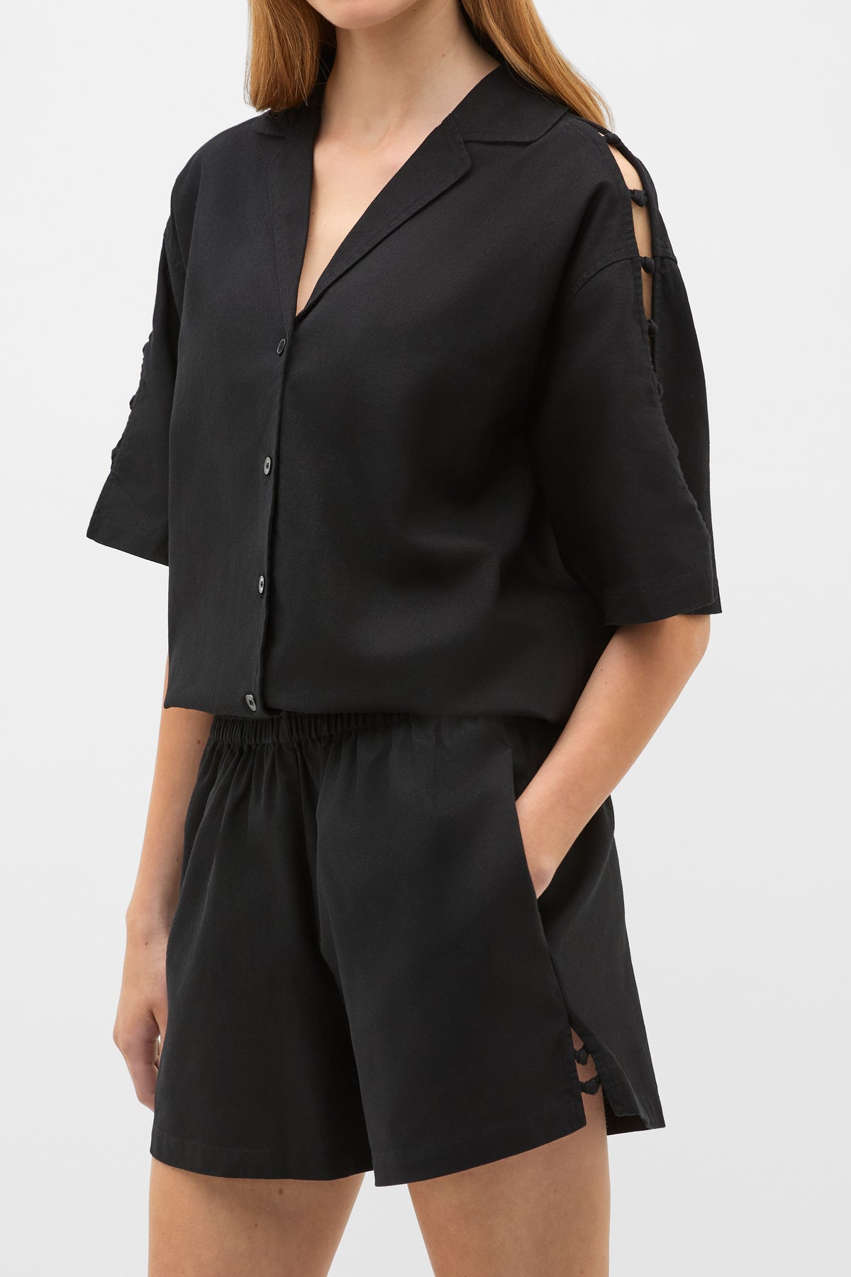 Knot Detail Short