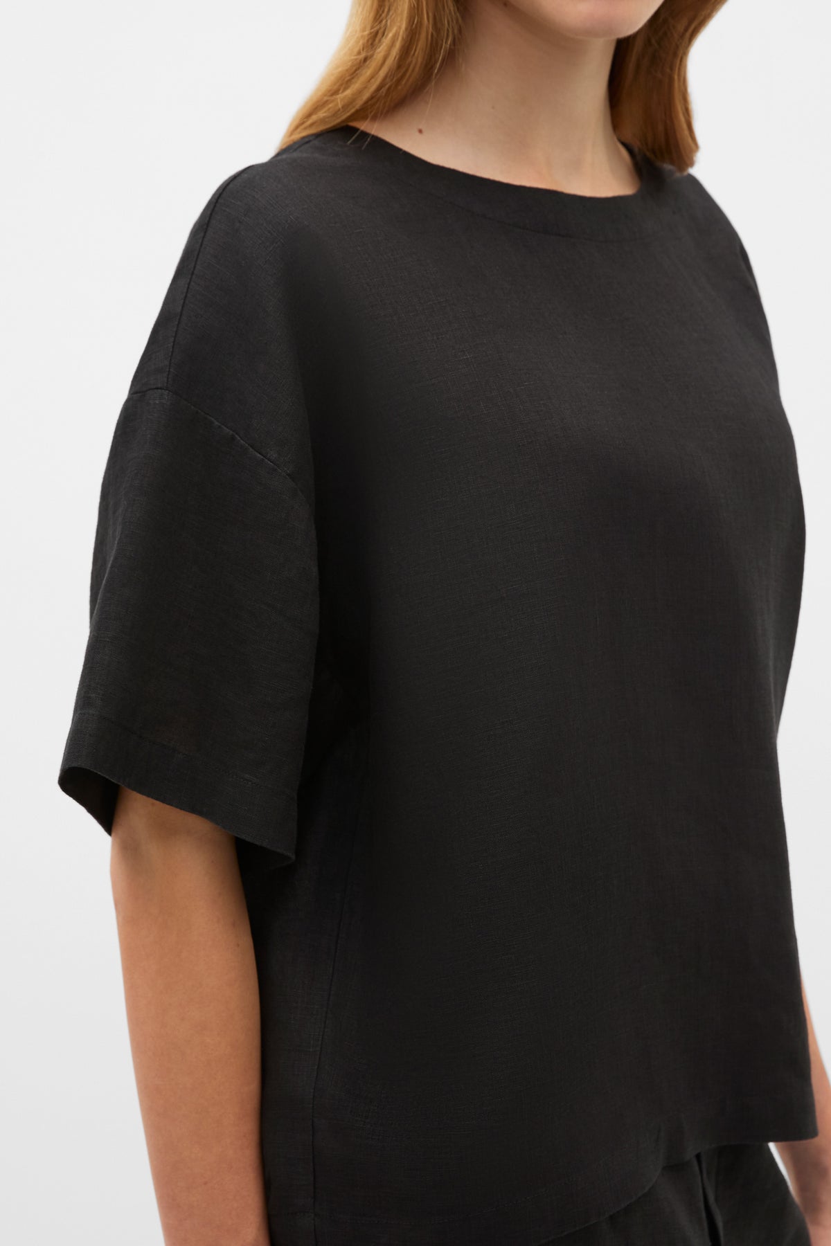 Core Linen Relaxed Tee