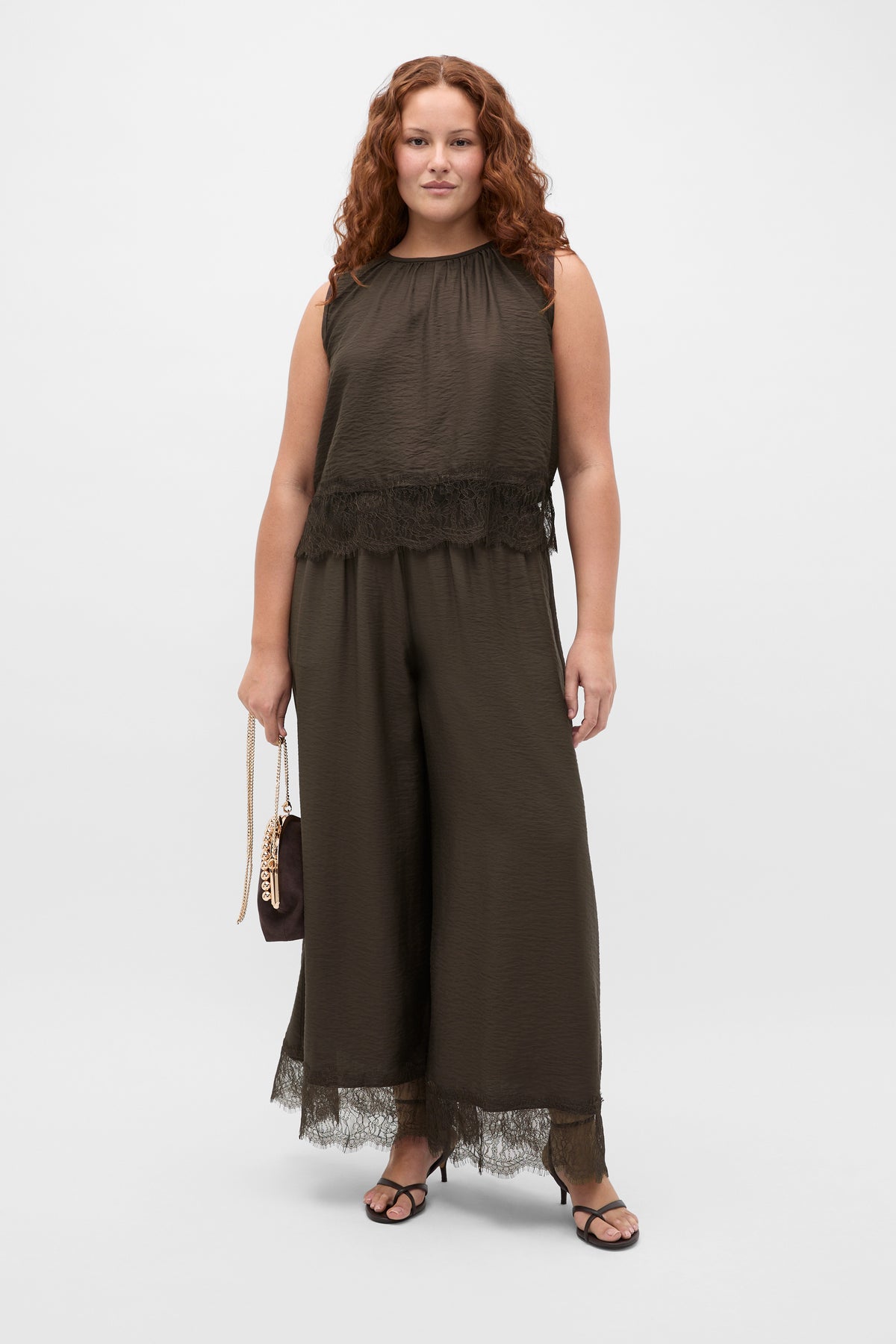 Crinkle Lace Trim Crop Tank