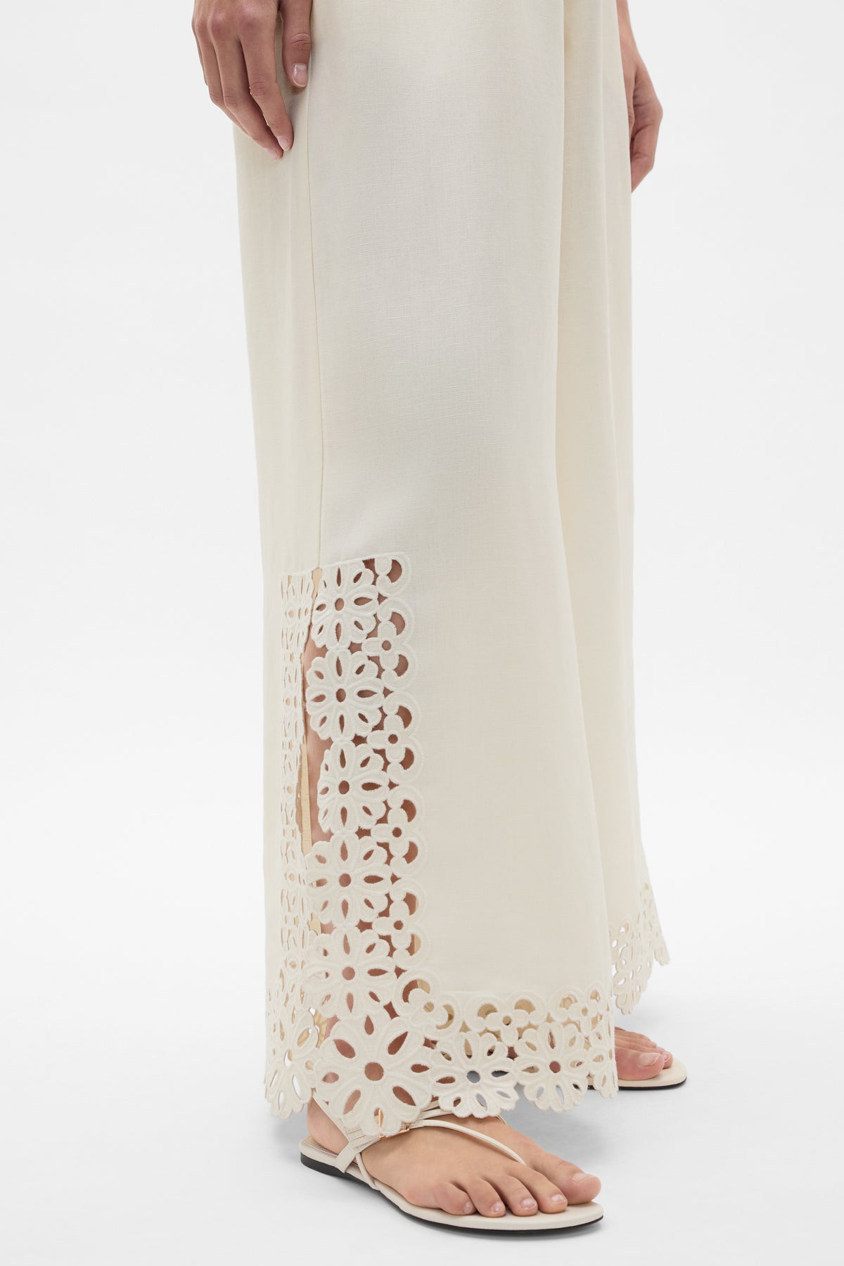 Linen Blend Cutwork Pant