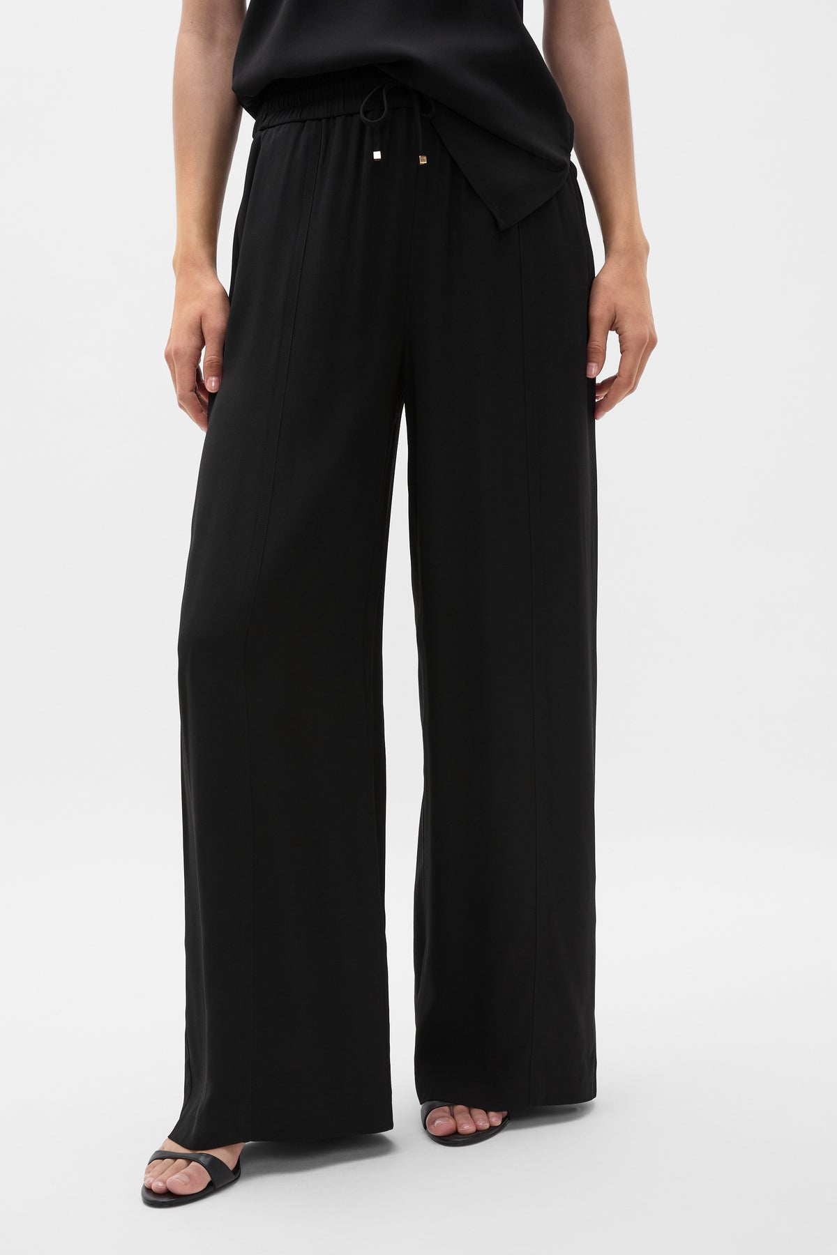 Satin Back Wide Leg Pant
