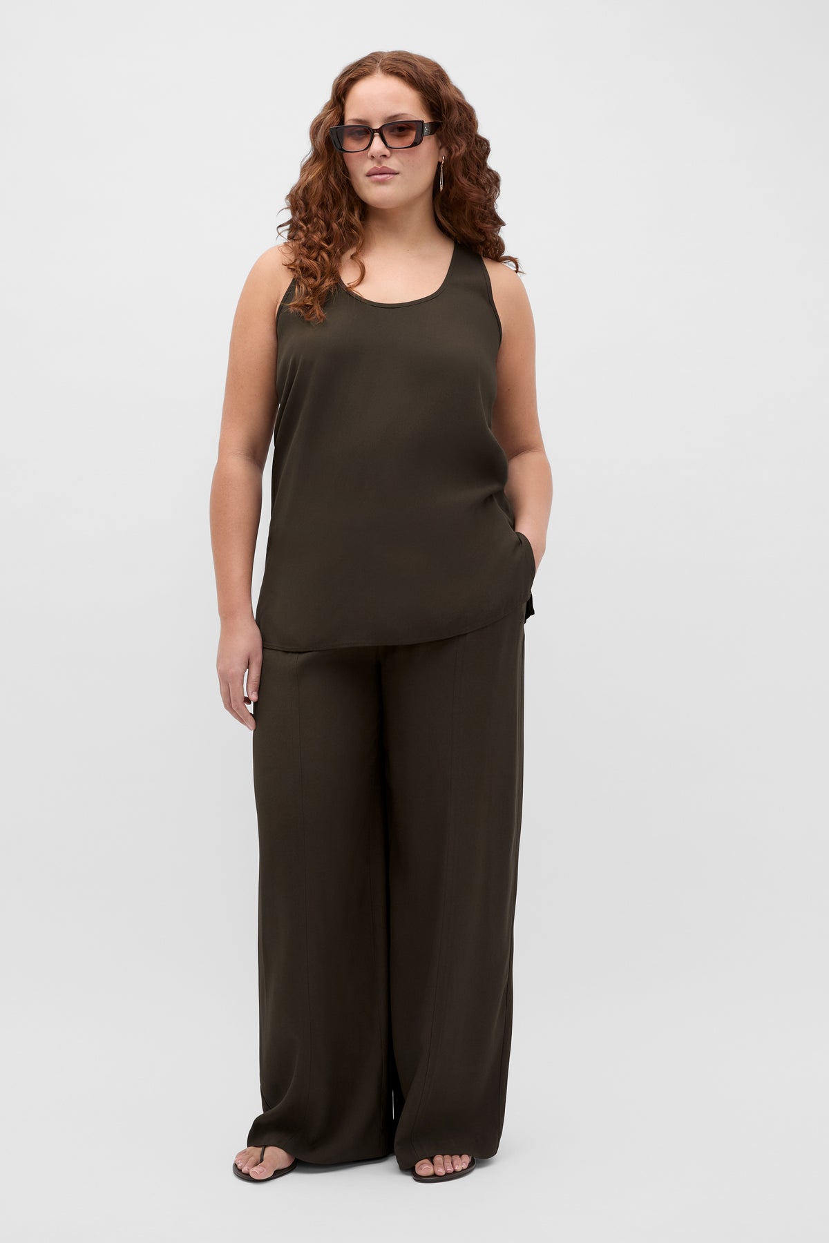 Satin Back Wide Leg Pant
