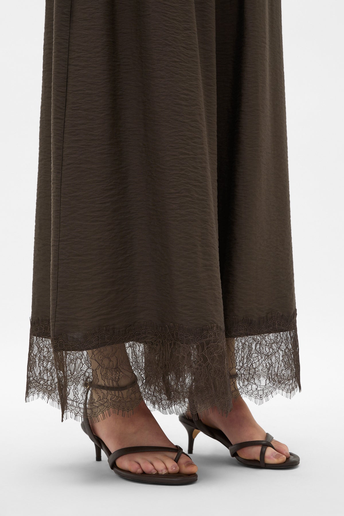 Crinkled Lace Trim Pant