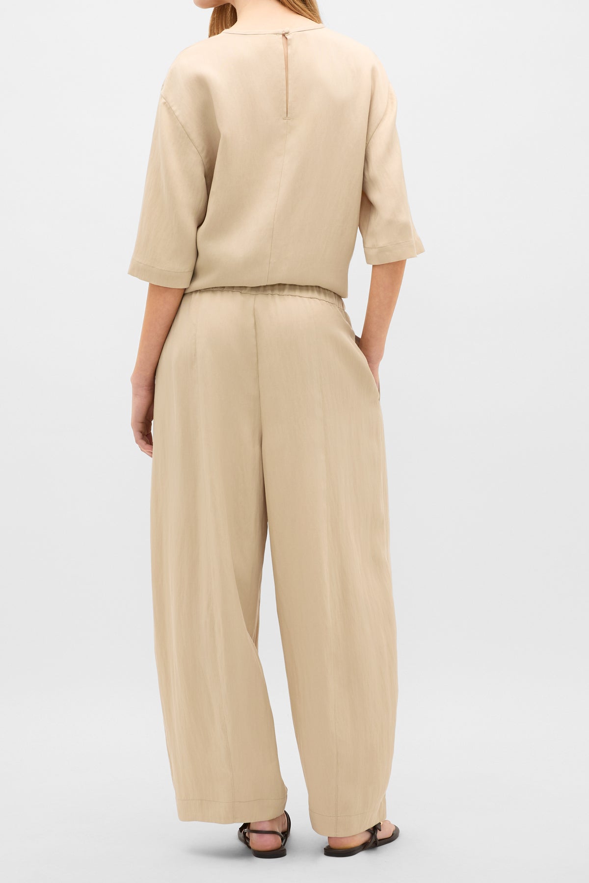 Textured Twill Balloon Pant