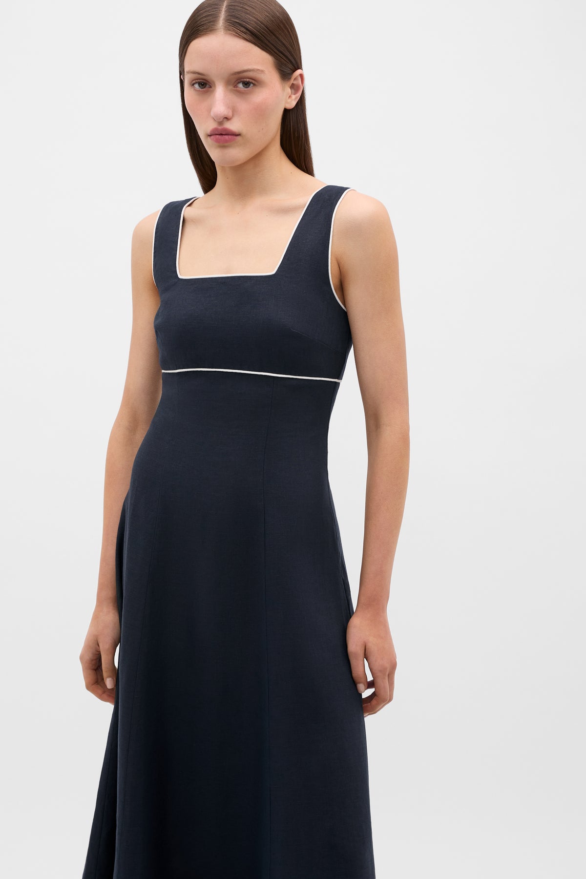 Linen Contrast Piping Midi Dress
