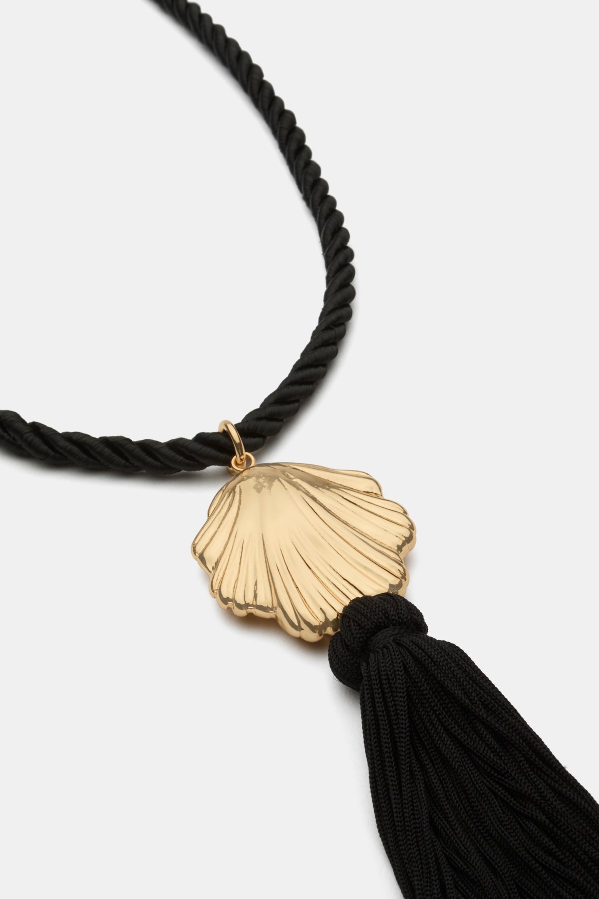Shell Pendant Tassel Necklace