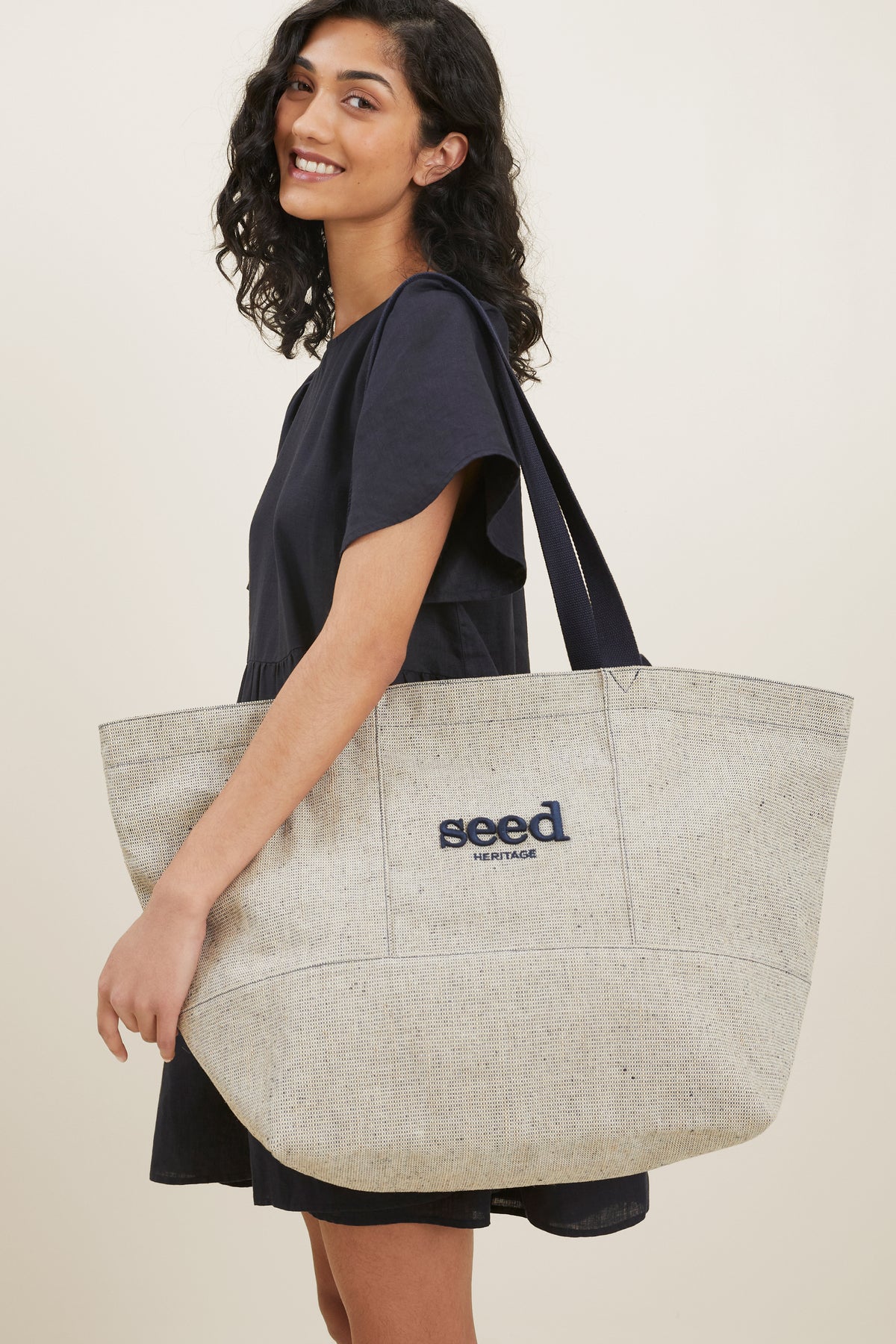 Seed Overnight Bag