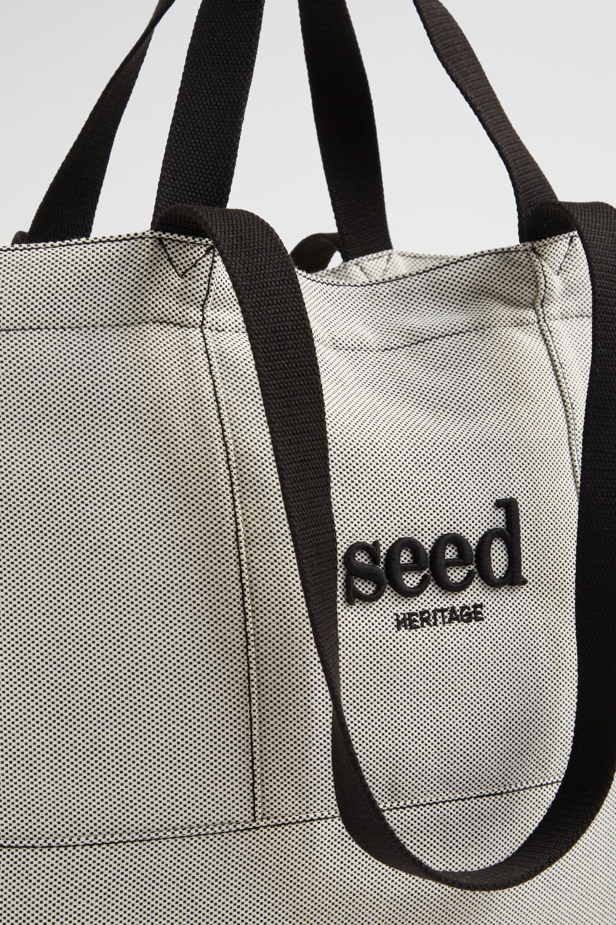 Seed Overnight Bag