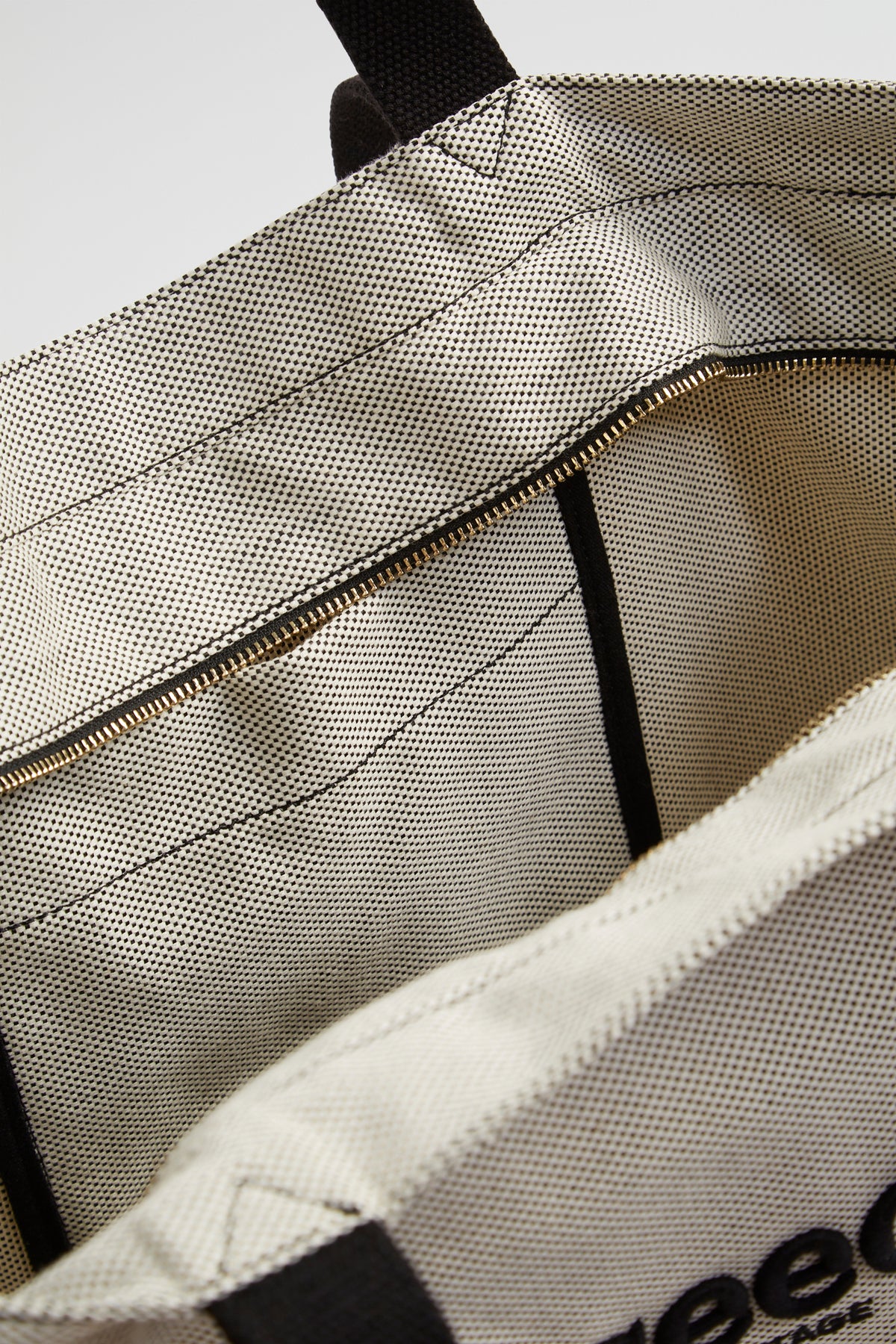 Seed Overnight Bag