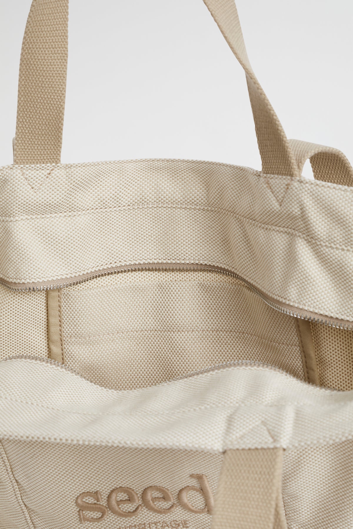 Seed Overnight Bag